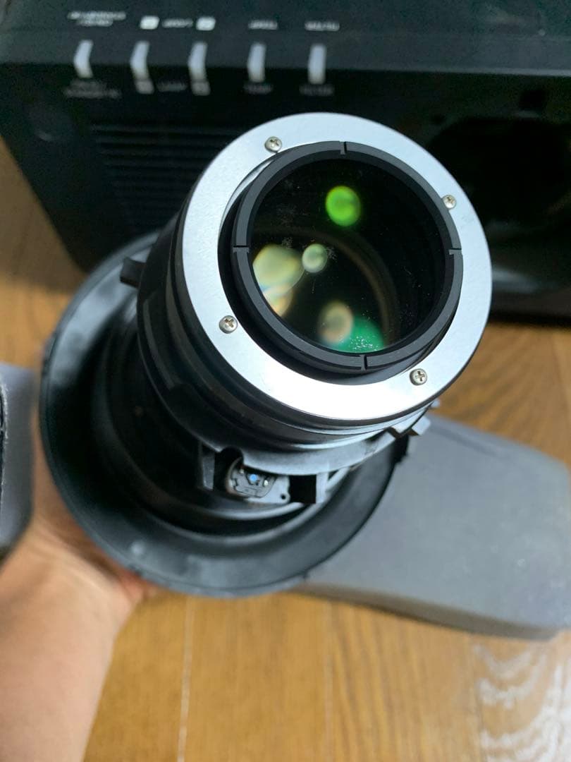 Panasonic 業務用PT-DZ870LK et dle085 レンズ