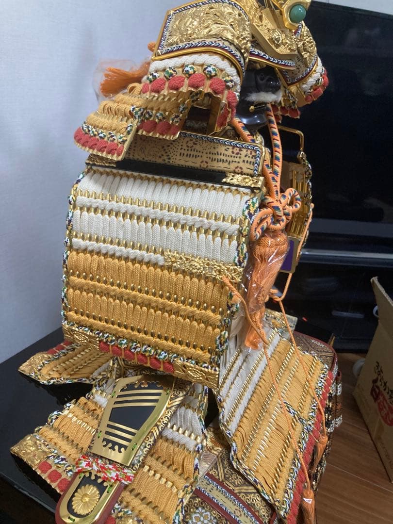 五月人形 鎧飾り 平安朝 甲冑 純金鍍金 十三号笠しころ　本正絹 茜