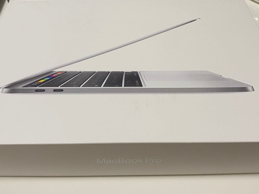 【美品】MacBook Pro 13インチ 8GB 512GB 2020