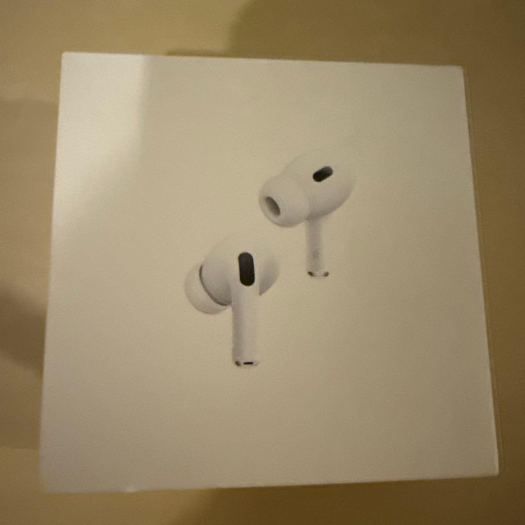 Apple AirPods Pro 第2世代 保護ケース付き MQD83J/A