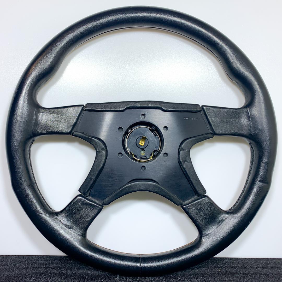 ヴェローナ ビクトリア レザー ウッド コンビステアリング ホーンボタン付