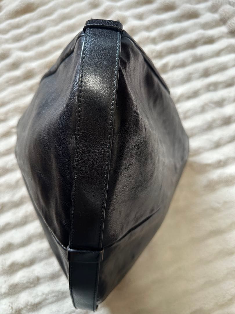 サンローラン　モンバサ