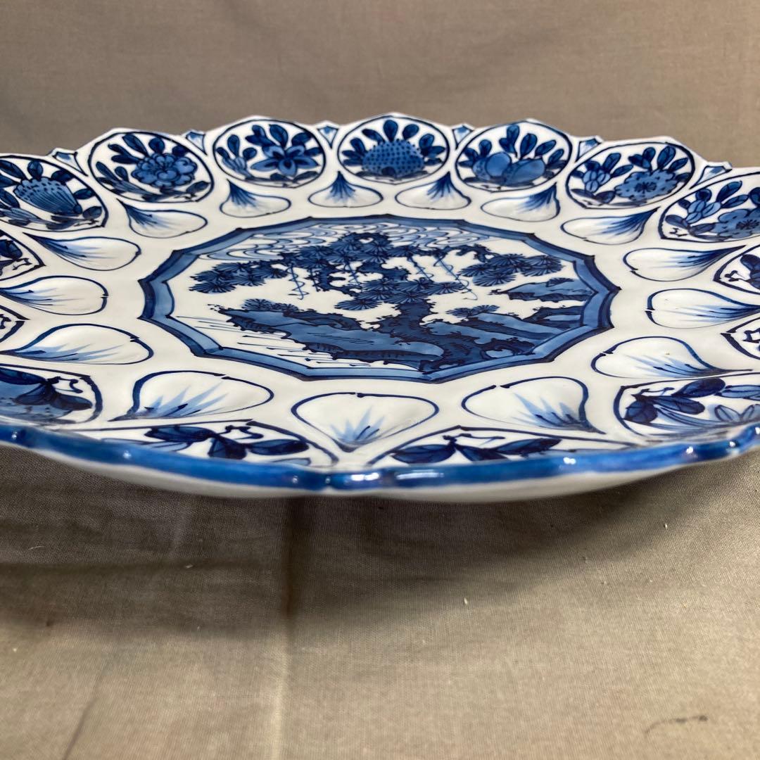 【源右衛門】古伊万里の伝統　日本の名窯　舘林源右衛門作　染付輪花文　輪花形大皿