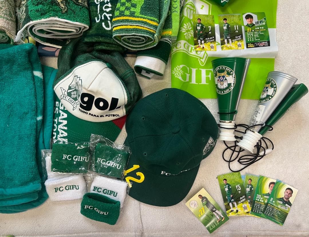 【まとめ売り】FC岐阜 応援 ユニフォーム タオル キャップ メガホン他