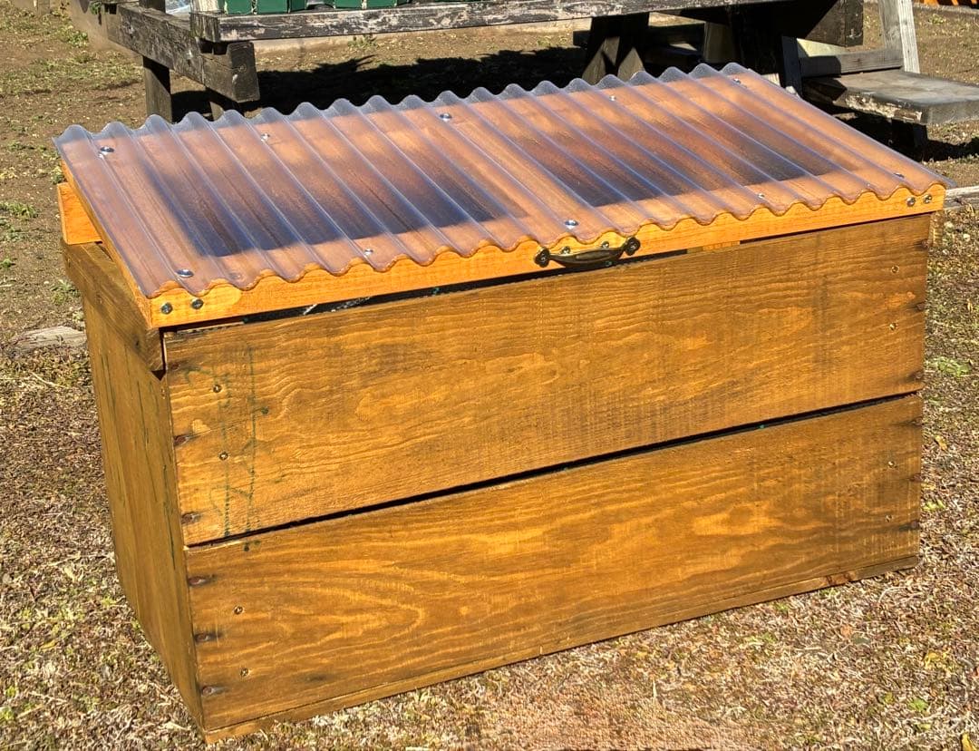 りんご箱で作ったキエーロ型コンポスト