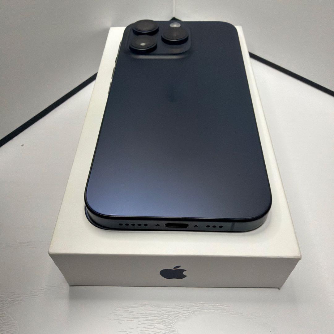 Apple iPhone 15 Pro ブルーチタニウム 本体256GB