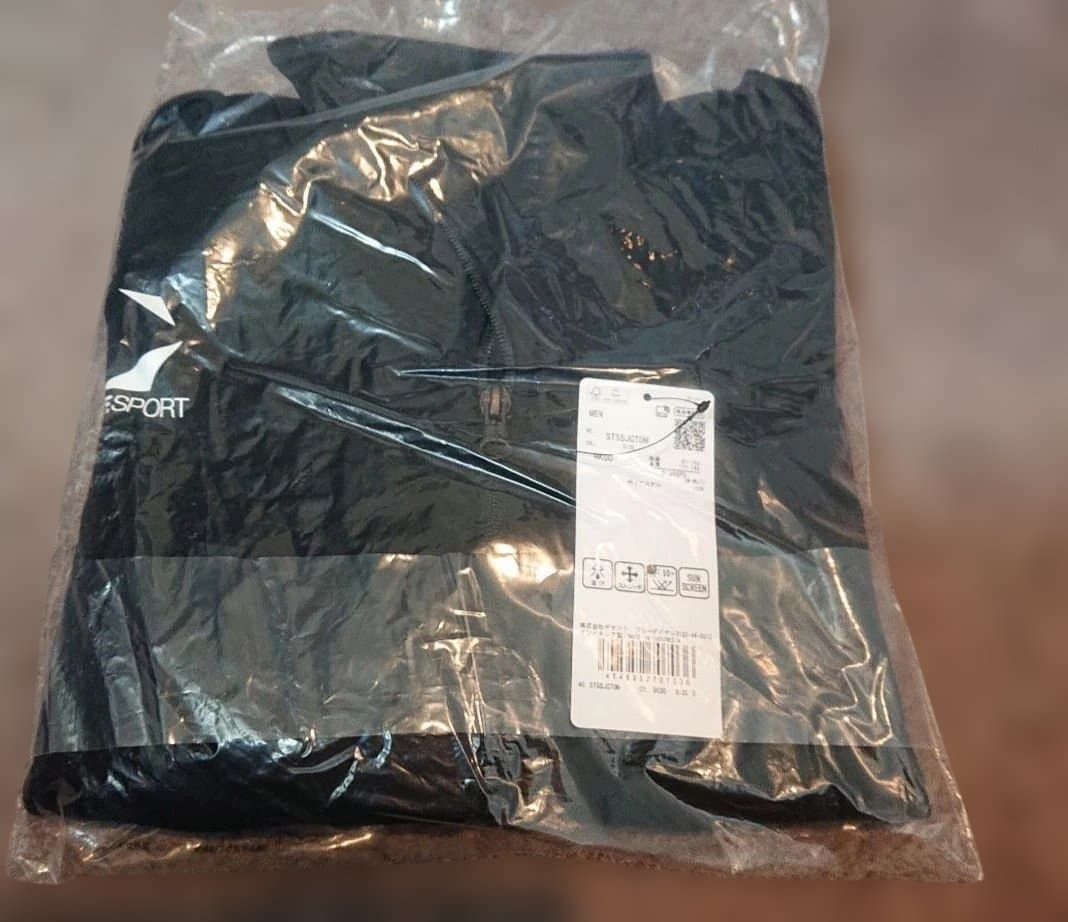 【公式】ST5SJGTOM ブラックジャージ　上下セット一式　新品未使用
