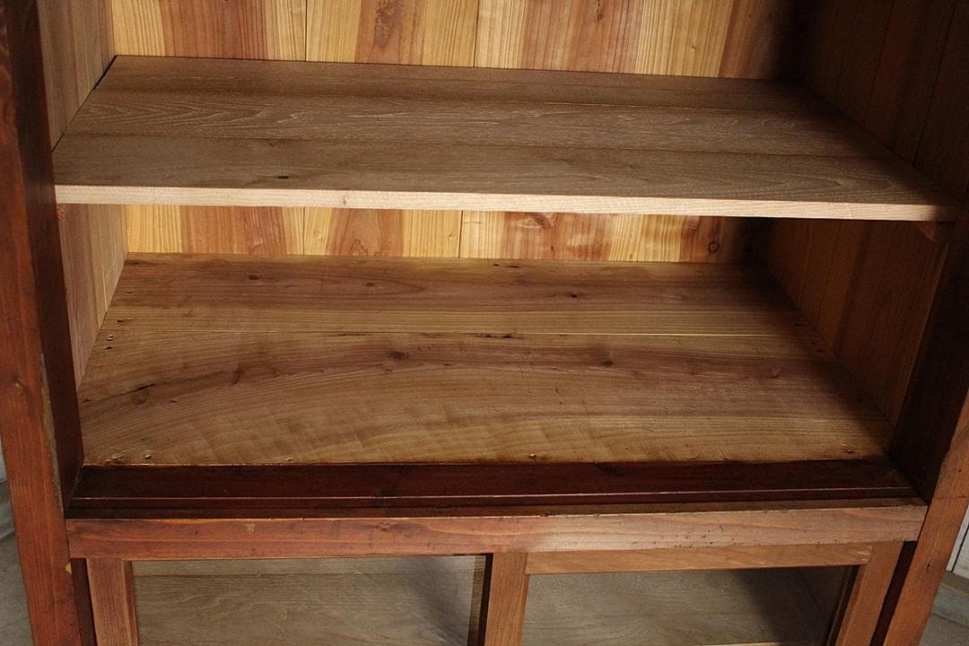 古く味のある木枠ガラス戸棚　食器棚　水屋　キャビネット　古家具