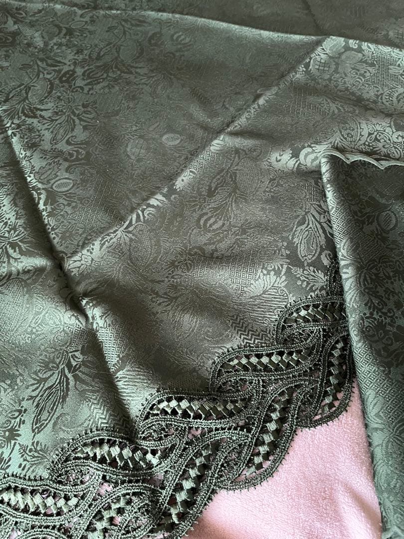 イタリア購入　グリーン テーブルクロスとランチョンマット セット