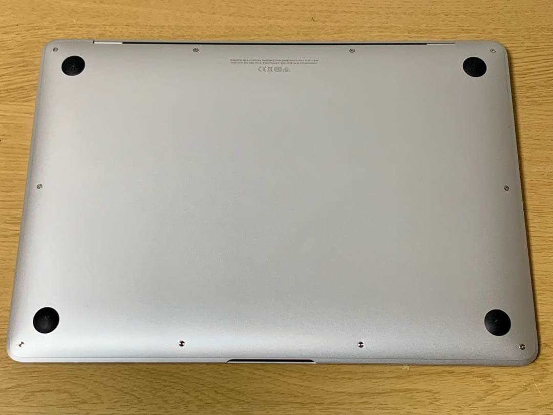 MacBook本体 MacBook Air 2020 Core i7 RAM16G SSD512G