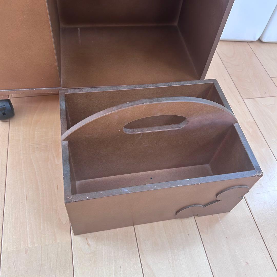 ミッキーマウス　コンパクトコスメワゴン希少　アラウニハワイピンバッジ　ディズニー