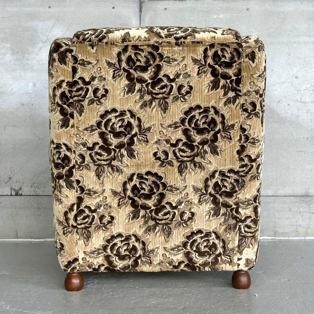 ✦喫茶店レトロ✦花柄モケット ソファ 木製アーム 昭和ヴィンテージ 金華山