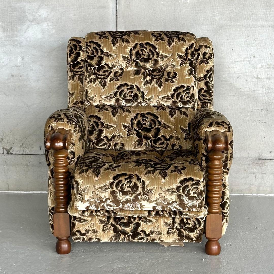 ✦喫茶店レトロ✦花柄モケット ソファ 木製アーム 昭和ヴィンテージ 金華山