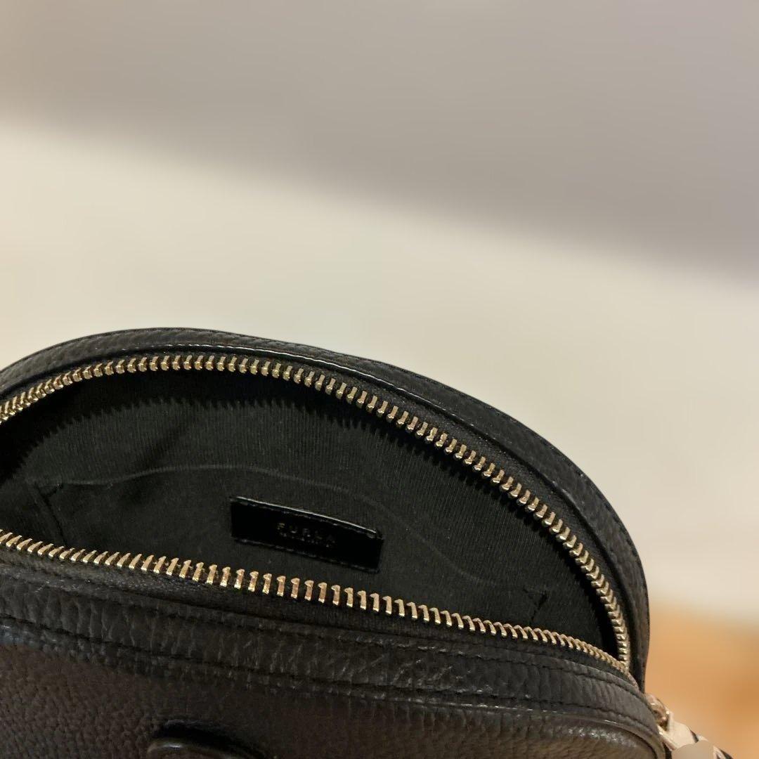 フルラ　ショルダーバック　ブラック