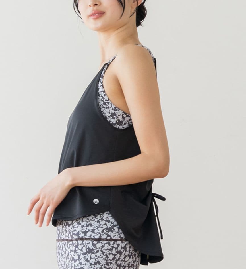 SUKALA　ノスタルジックフラワープリントカバータンクトップ　ブラック　XL