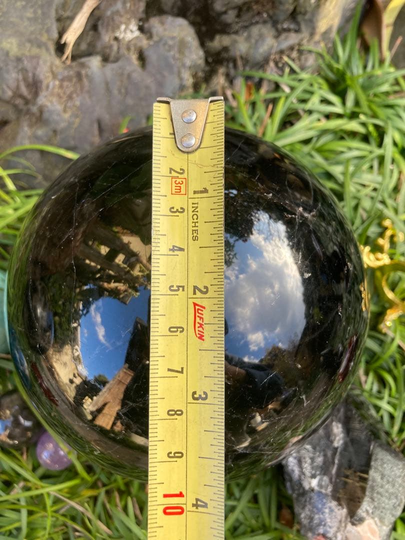 黒いオブシディアンの置物