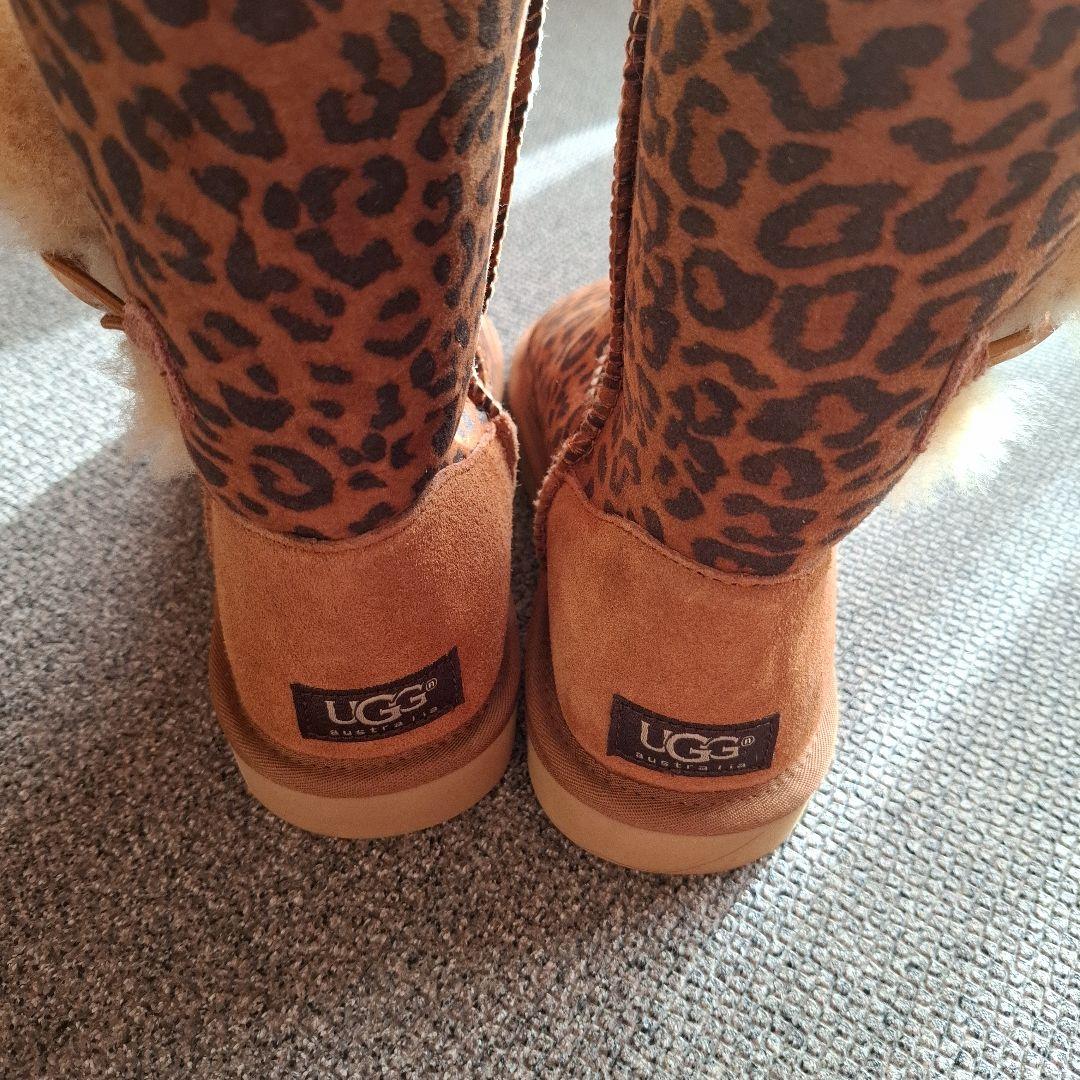 UGG ヒョウ柄 ムートンブーツ