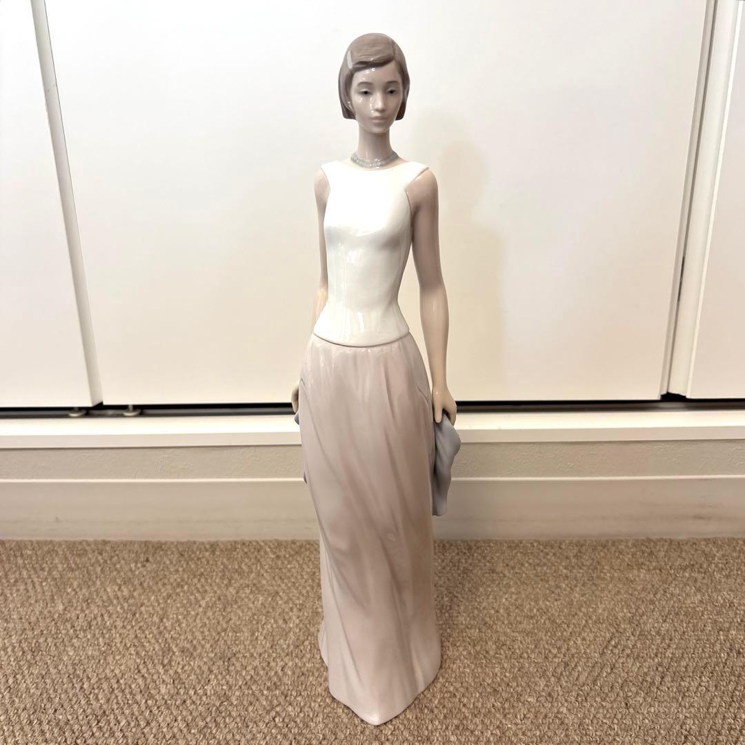 絶盤 リヤドロ LLADRO スズラン フィギュア 工芸品 大型41cm