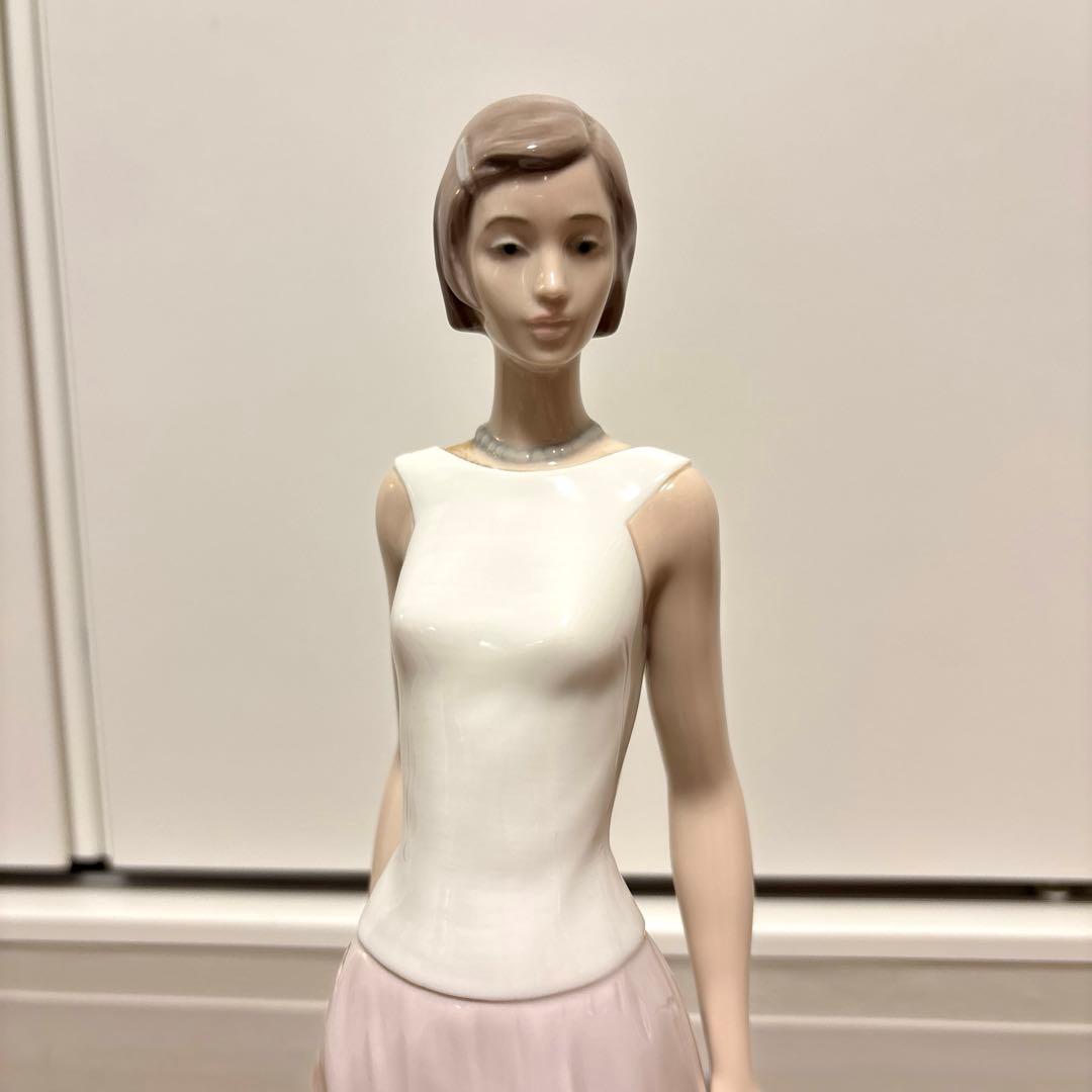 絶盤 リヤドロ LLADRO スズラン フィギュア 工芸品 大型41cm