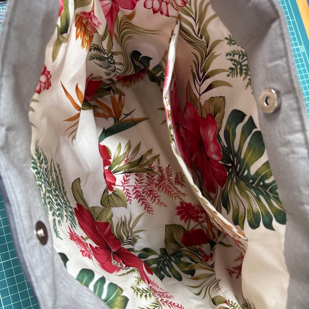 【non】ハワイアンキルトトートバッグ　　　　揺れるコスモス♡