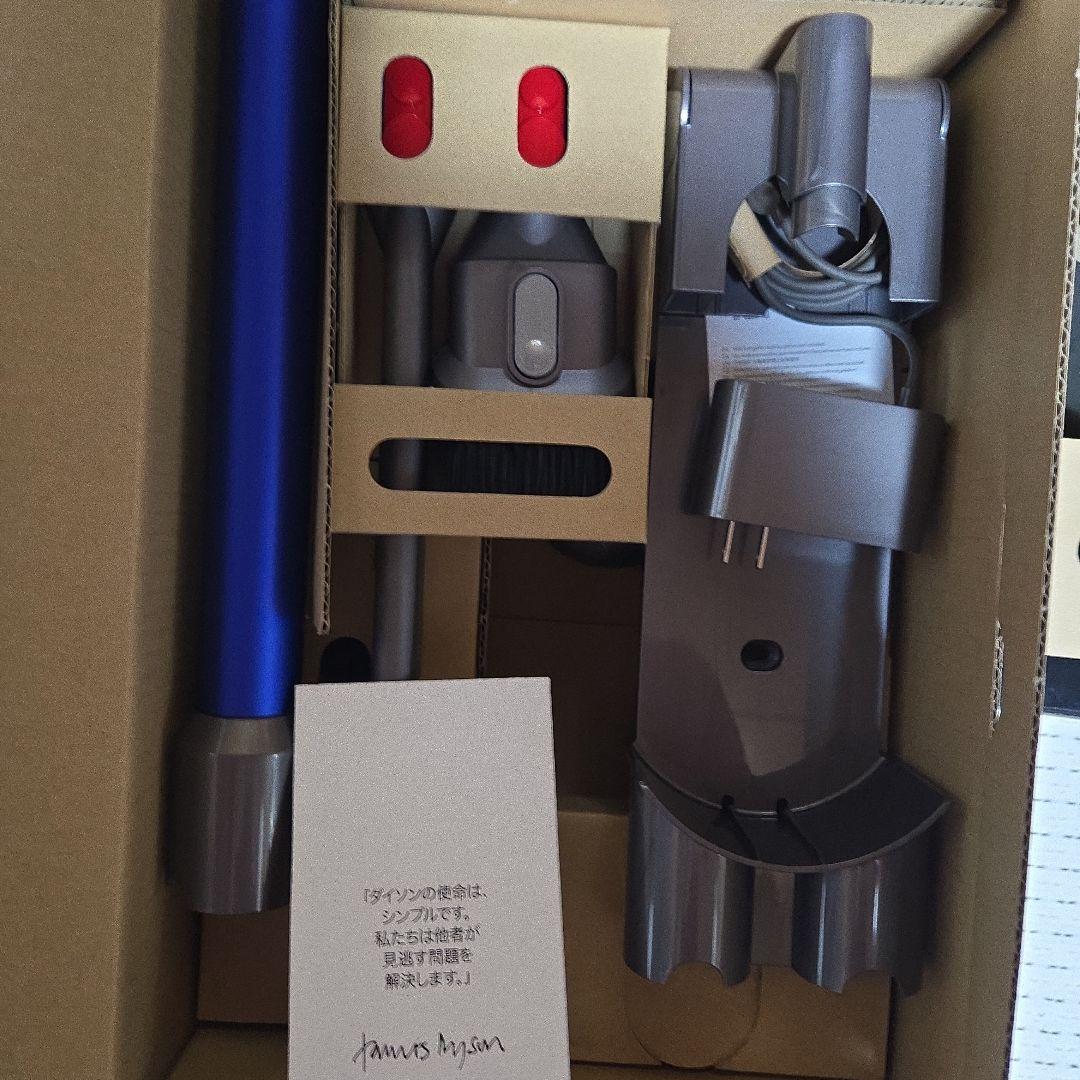 Dyson V8 Plus ダイソン コードレスクリーナー 掃除機