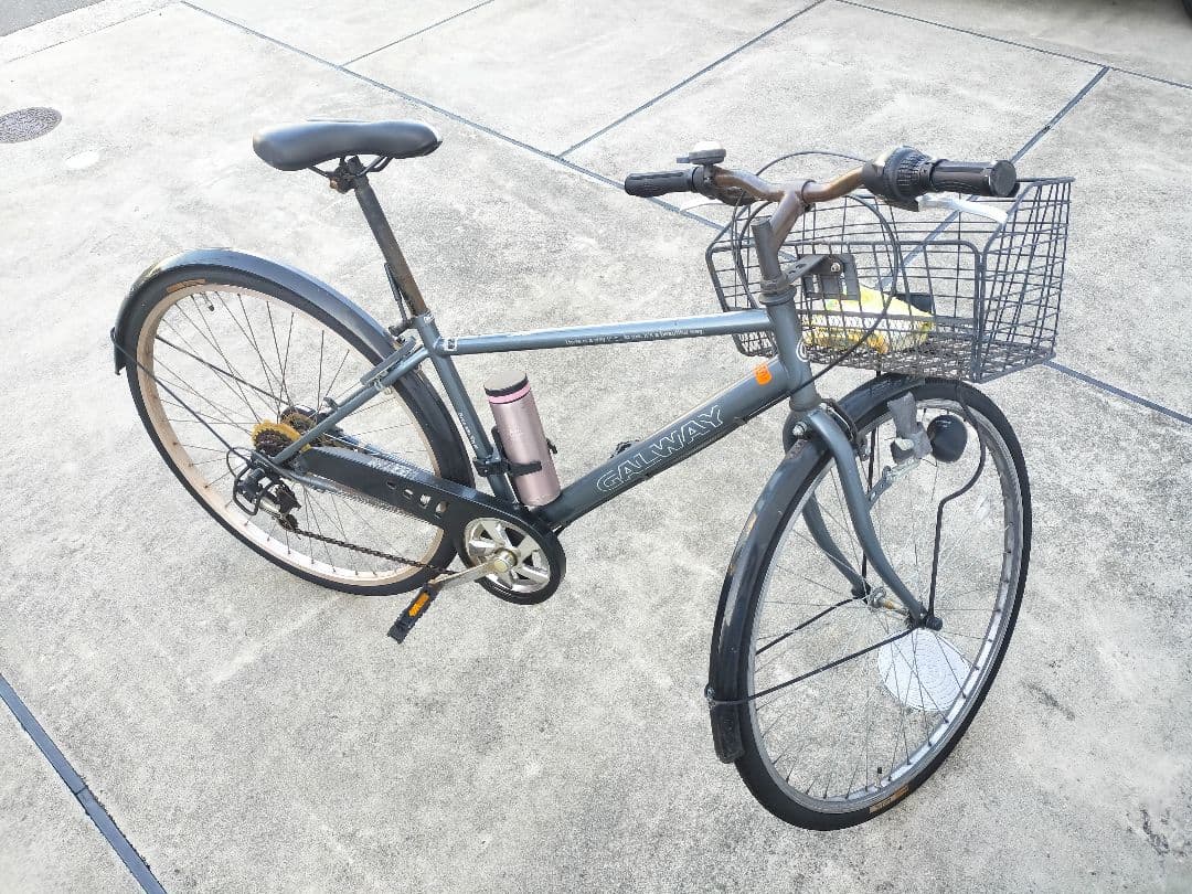 愛媛県受取限定、GALWAY クロスバイク 6段ギア バスケット付き