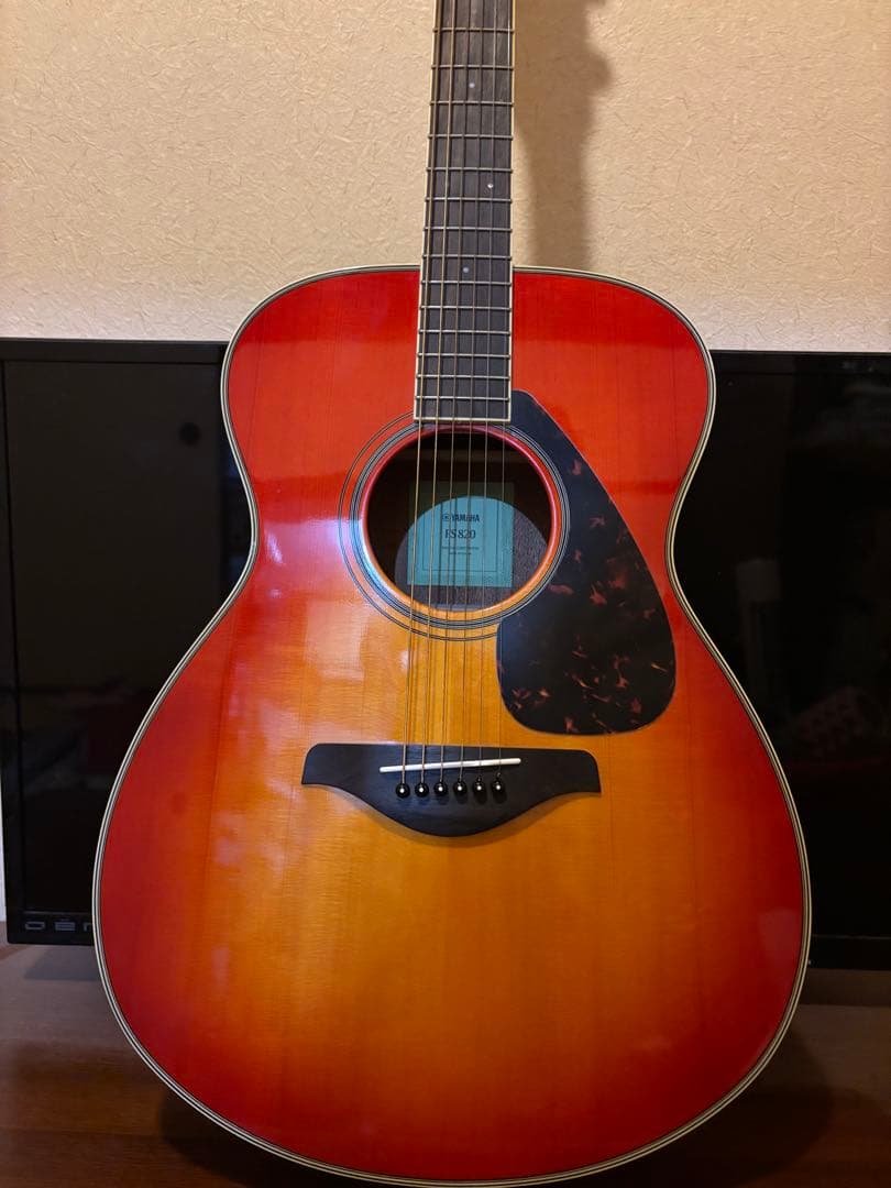 anna、YAMAHA FS820 アコースティックギター