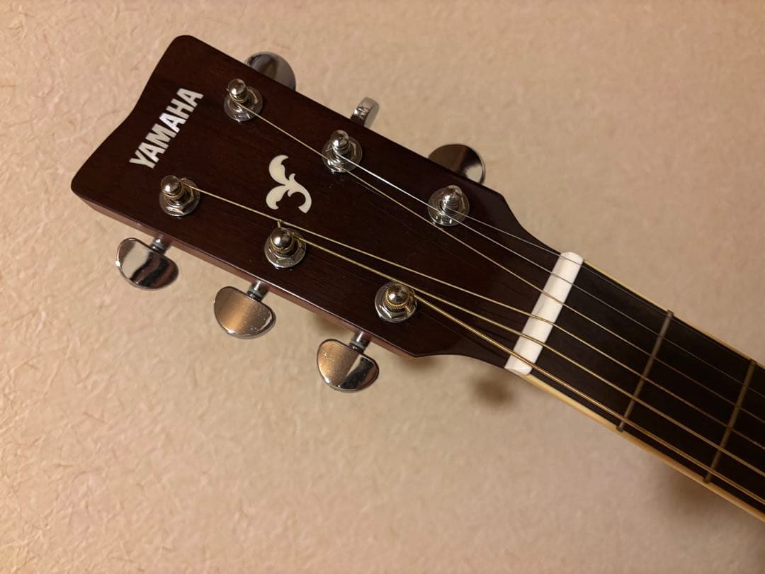 anna、YAMAHA FS820 アコースティックギター