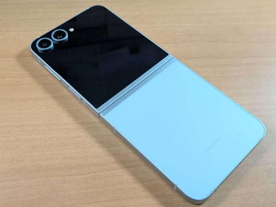 スマートフォン本体 011500J Galaxy Z Flip6 SCG29 256GB