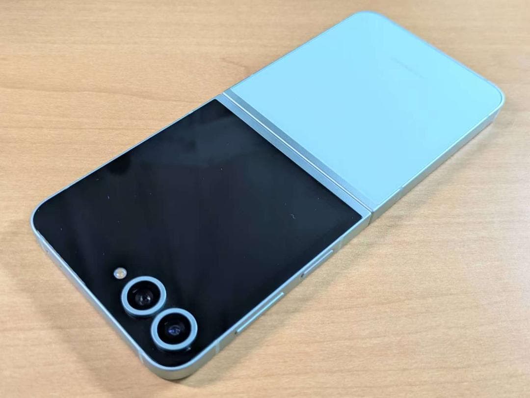 スマートフォン本体 011500J Galaxy Z Flip6 SCG29 256GB