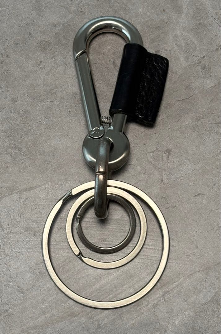 【週末限定SALE！早い者勝ち！】エンダースキーマ　カラビナ　キーリング　レザー
