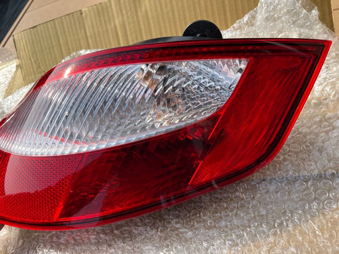 ポルシェ　テールランプ　左右