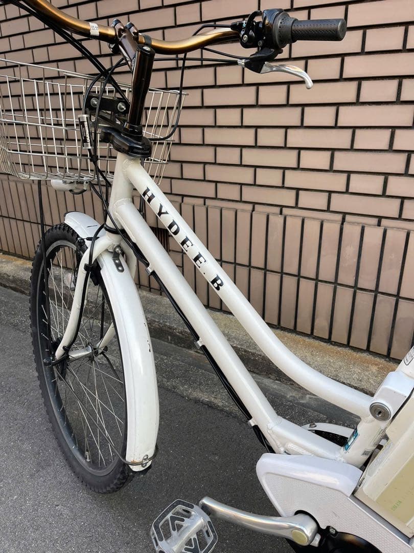 新品ハンドルブリヂストン8.7Ah電動アシスト自転車 ホワイト 26ABTR62