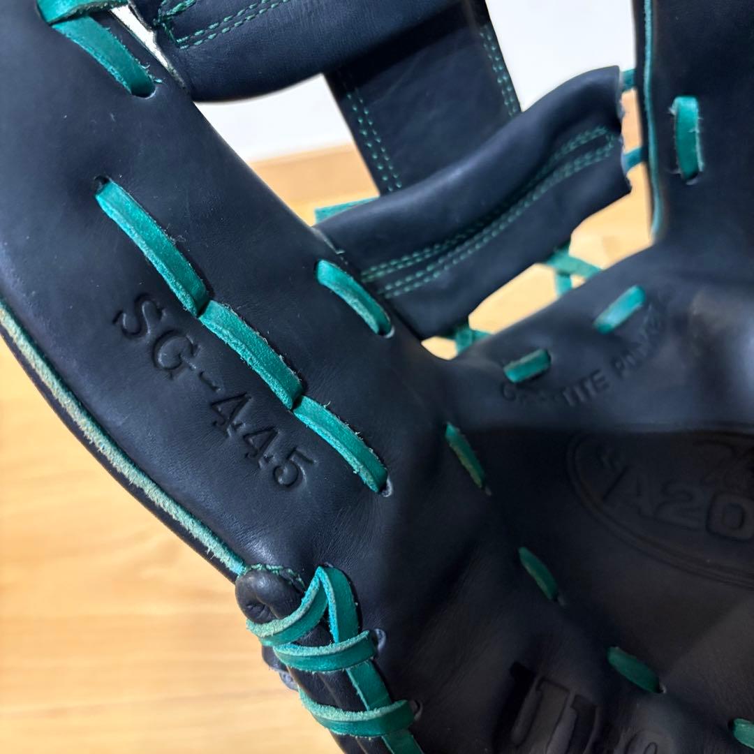 美品　Wilson ウィルソン A2000 軟式グローブ 黒 SG-445