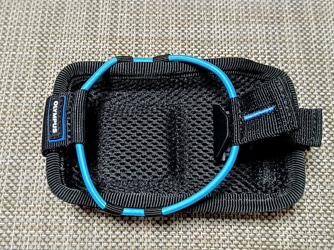 OLYMPUS TG-7 コンパクトデジタルカメラ