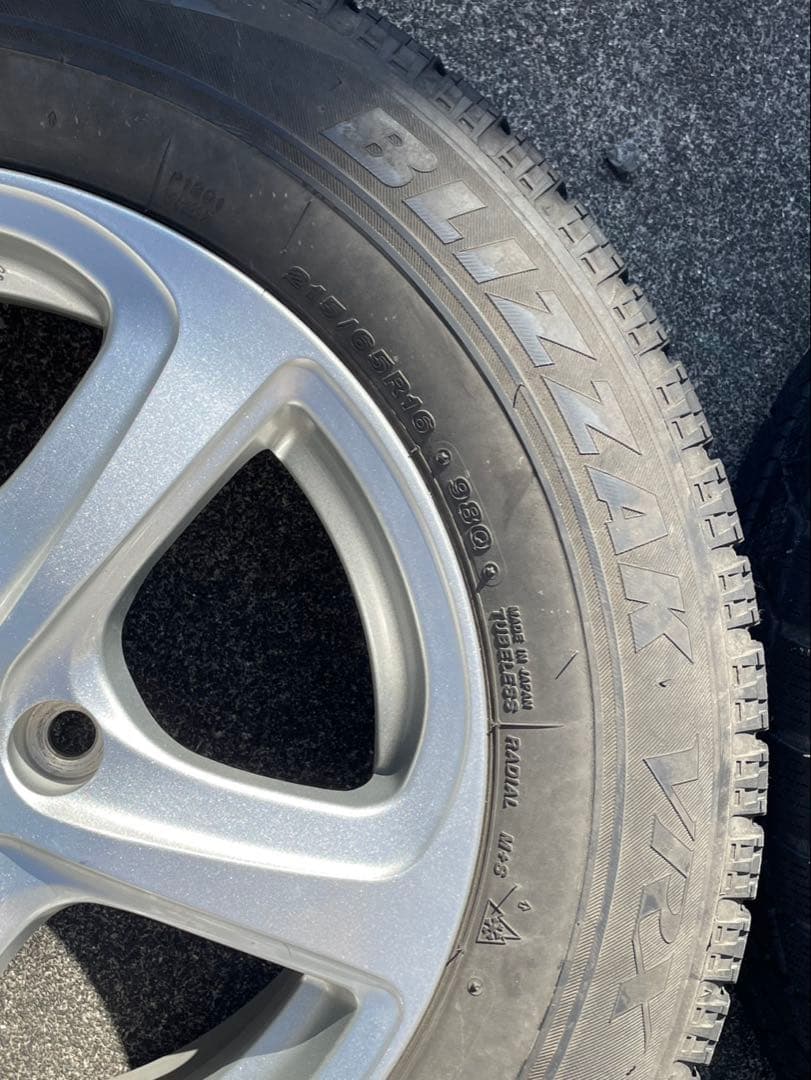 BLIZZAK　ブリヂストン 16インチ ホイールセット