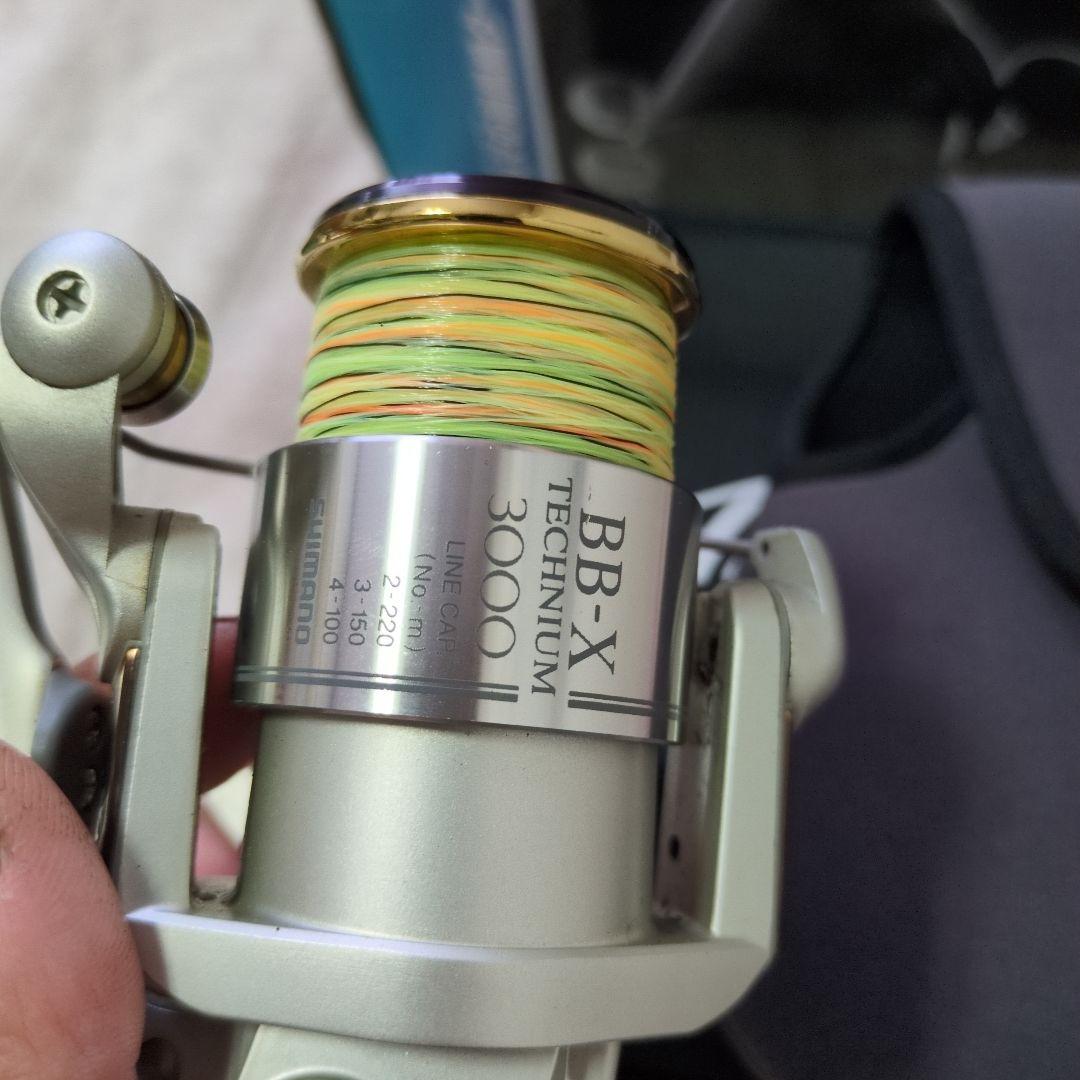 BB-X TECHNIUM 3000 II スピニングリール 専用ケース付き