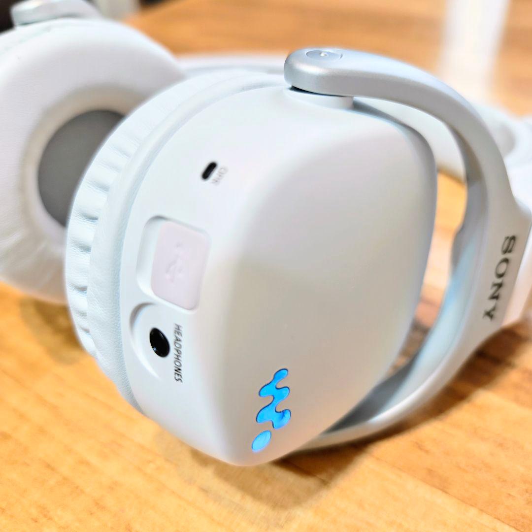 SONY NW-WH303 ヘッドフォン型ウォークマン