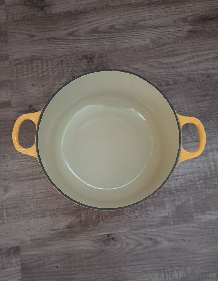 【未使用】ルクルーゼ　ココットロンド20cm