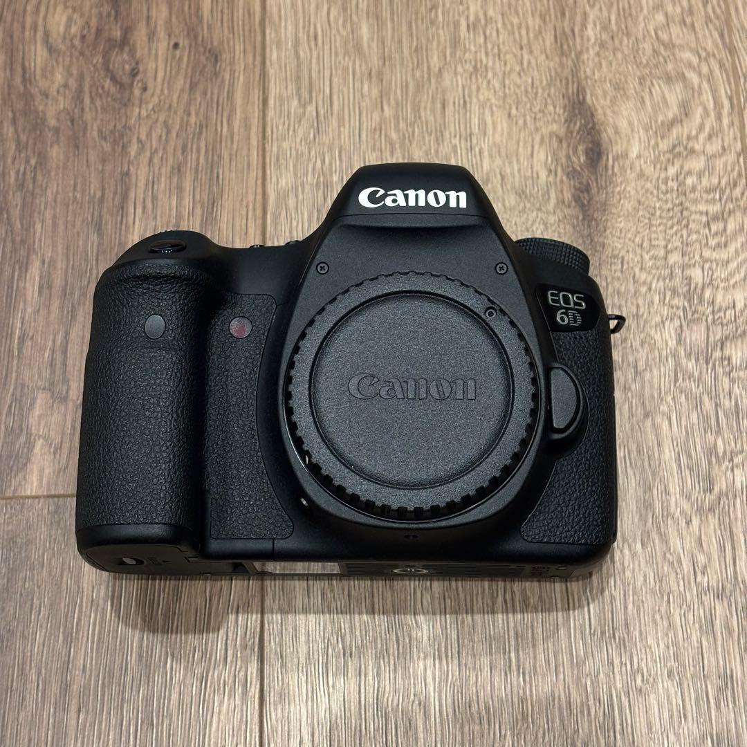 【極美品】Canon EOS 6D ボディ フルサイズ一眼レフ