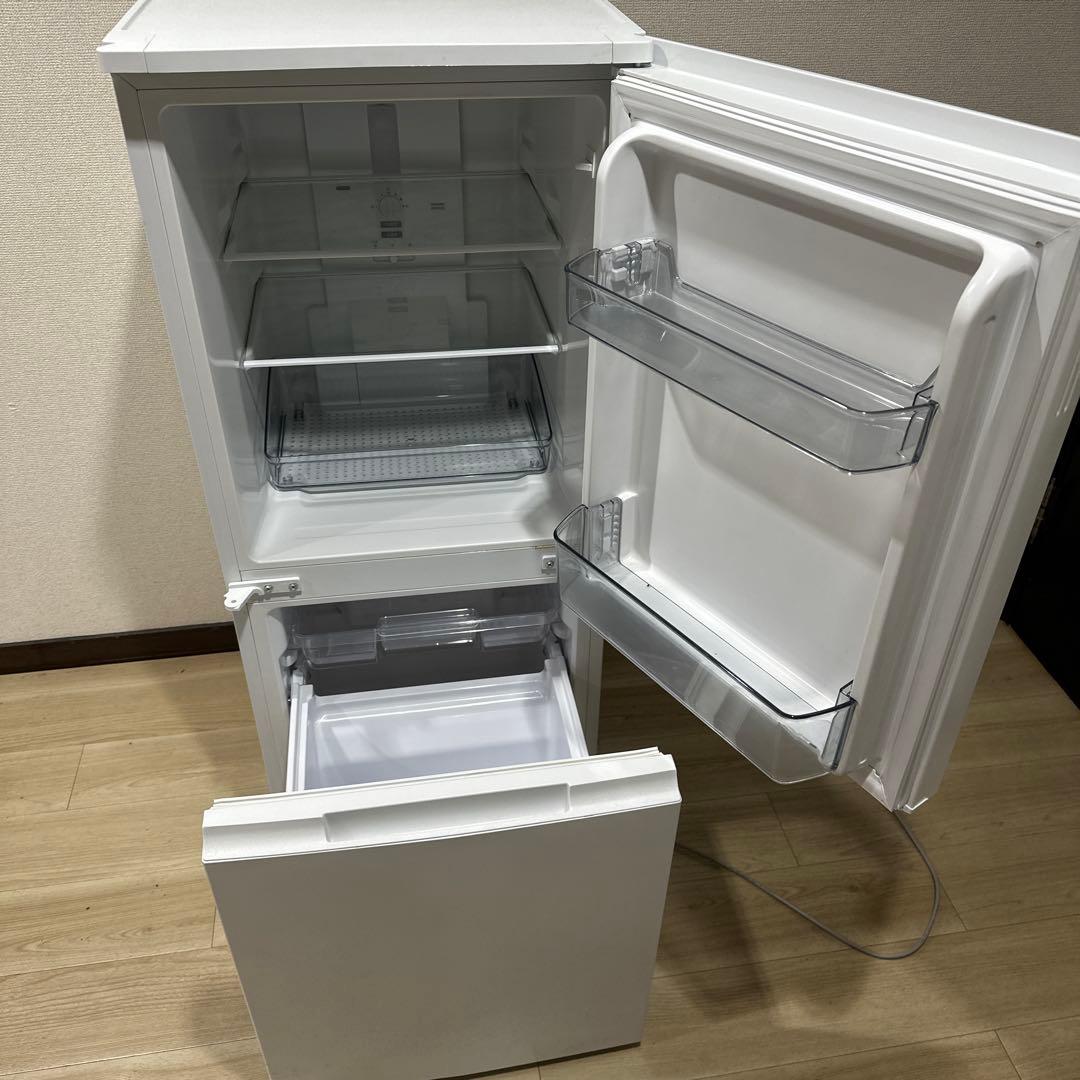 ホワイト上下二段式冷蔵庫