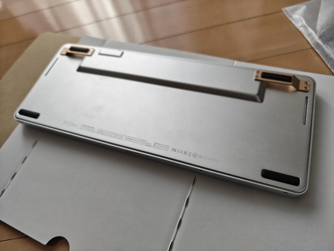 Lofree Flow 84 ホワイト phantom軸 タクタイル