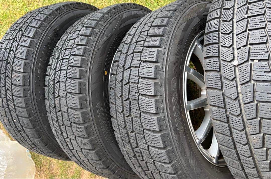 ★送料込み★ ダンロップ 15インチスタッドレス 2023年製195\65R15