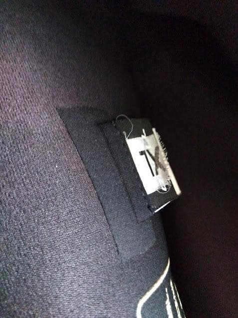 オニールドライスーツ　ブーツ無し品　右肘辺りに水滲み有り