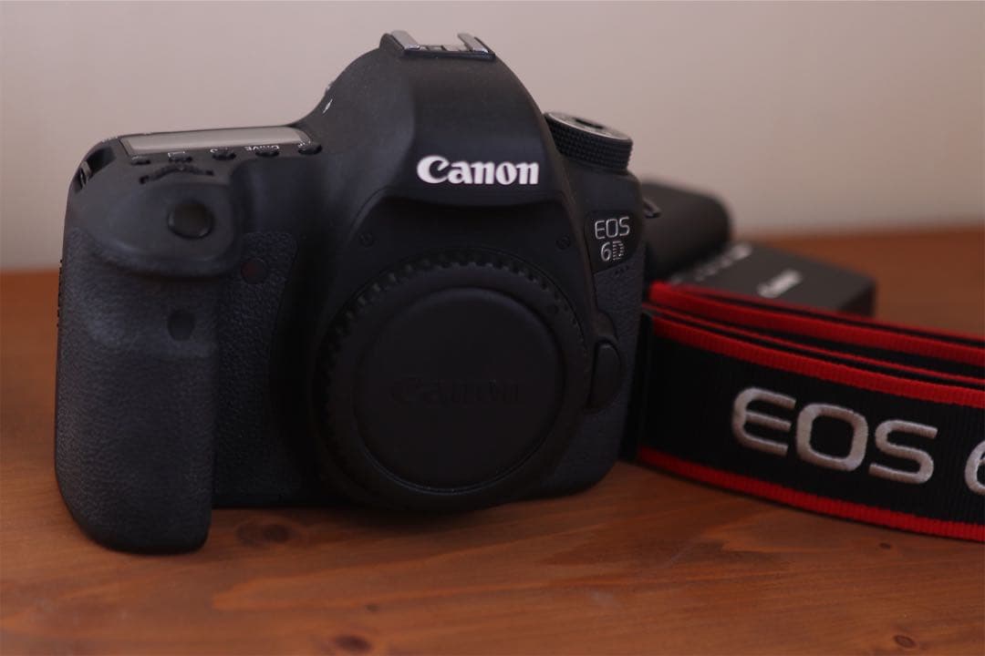 Canon EOS 6D デジタル一眼レフカメラ 本体