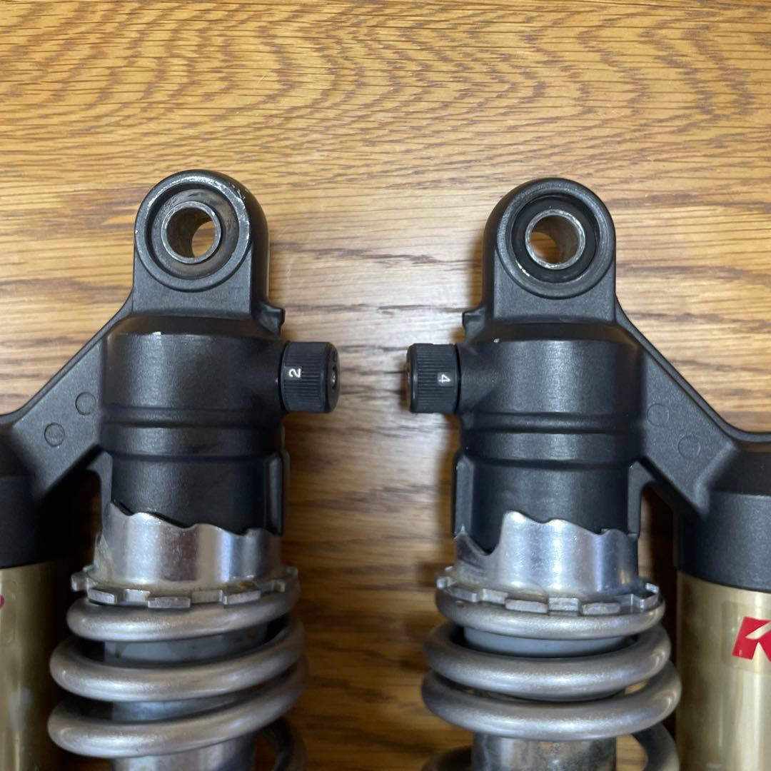 Kawasaki ZRX KYB サスペンションショック 2個セット