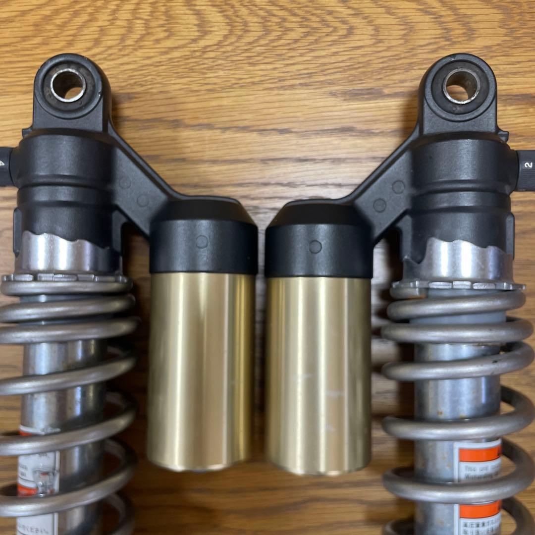 Kawasaki ZRX KYB サスペンションショック 2個セット