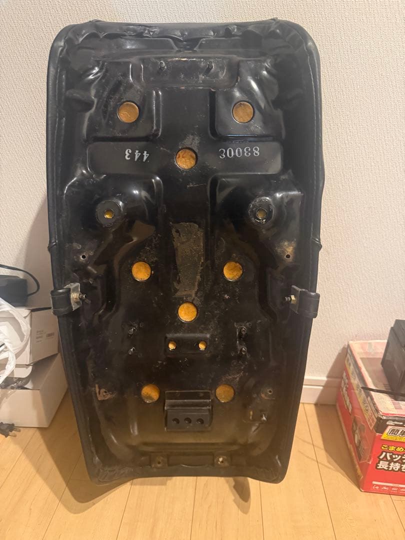 cb250n 純正シート　座布団シート