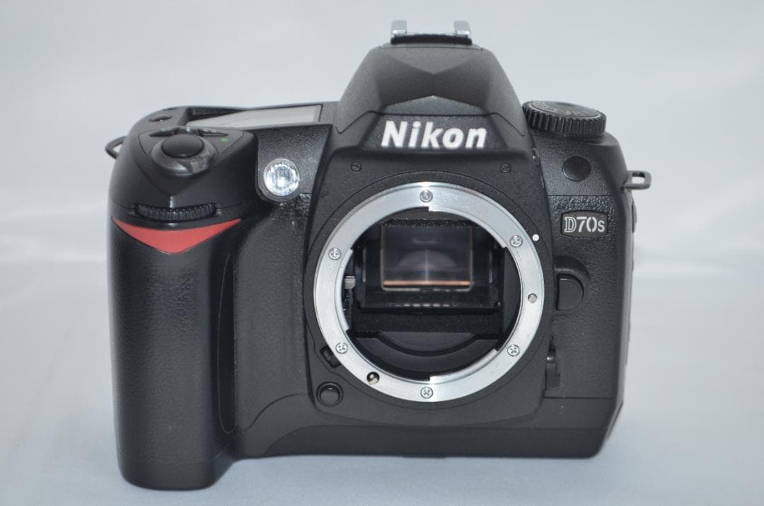 ❤️美品&届いたらすぐに使える❤️Nikon D70s❤️