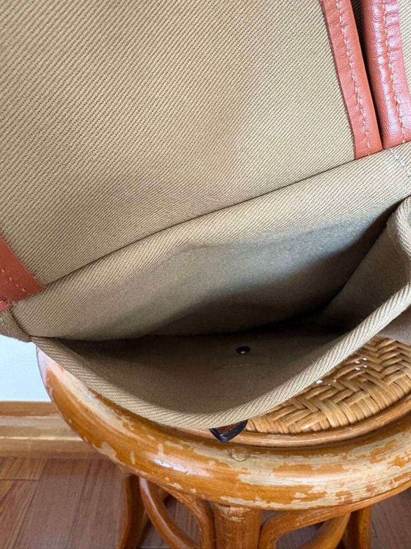 ベージュ キャンバス ショルダーバッグ